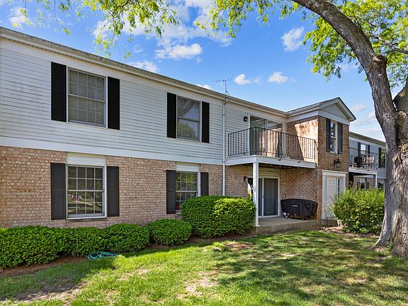3rd image of 981 Golf Course Rd APT 3