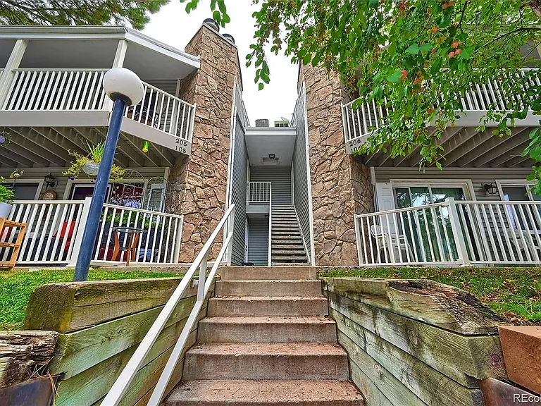 910 S Walden St #206 — Photo 1