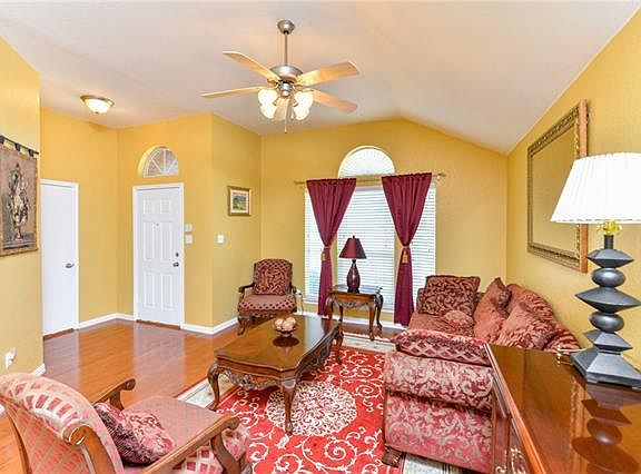 3rd image of 1606 Mount Zion Dr