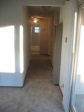 4th image of 2600 Lunar Ln #2600-1