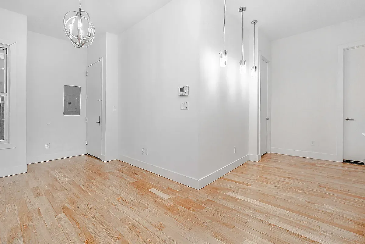 1143 Greene Avenue — Photo 4