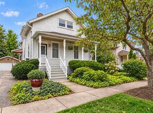 693 Cherry Ave, Lake Forest, IL 60045