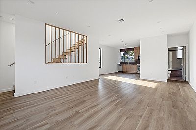 4th image of 2719 W Avenue 33