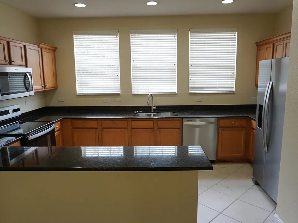 810 Marina Del Ray Ln #2