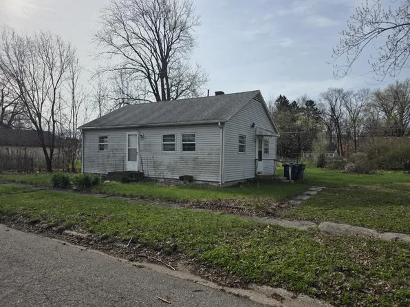 437 Fairmount Rd, Kingsford Heights, IN 46346