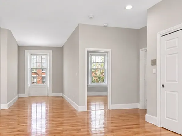 83 Main St APT 1, Boston, MA 02129