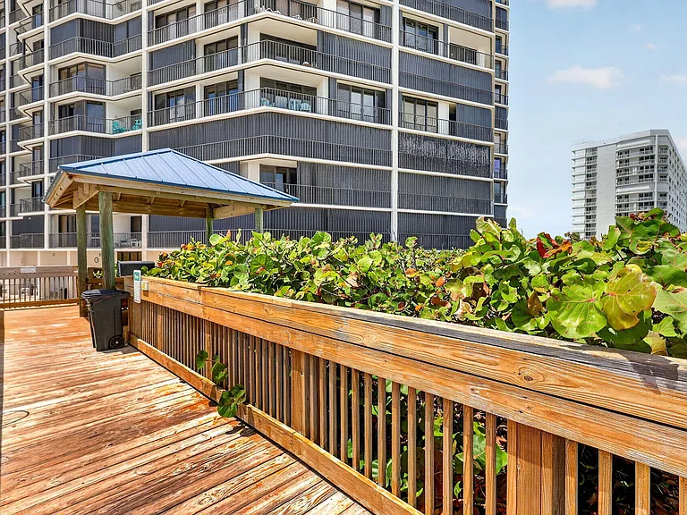 9650 S Ocean Dr #210 — Photo 53