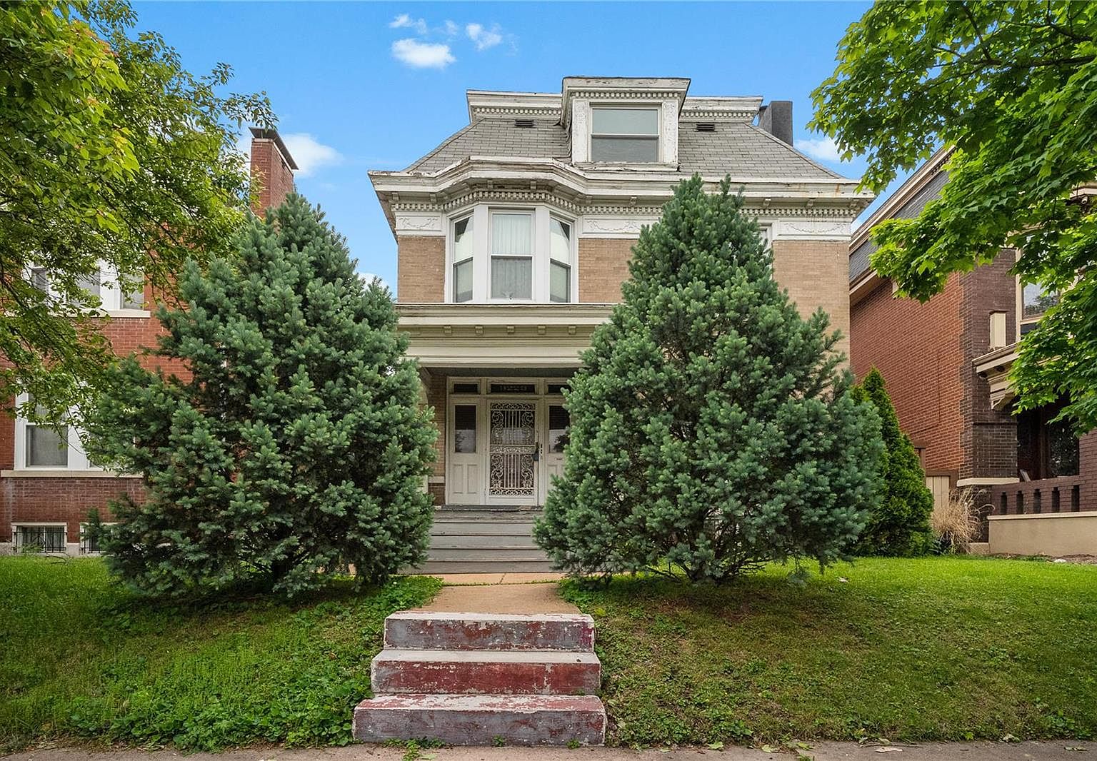 3223 Geyer Ave, Saint Louis, MO 63104 | Zillow