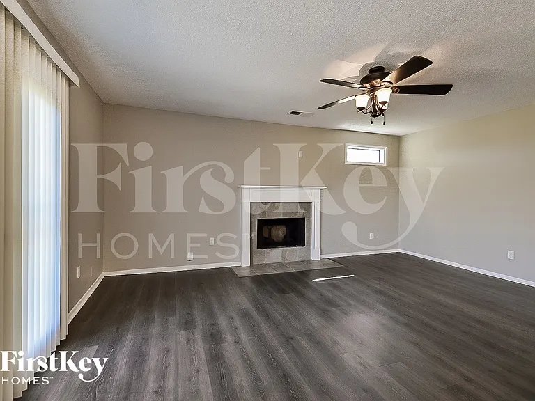 1152 Simmonsridge Dr — Photo 3