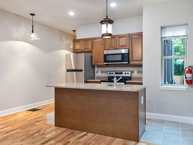 1313 N 53rd St — Photo 3