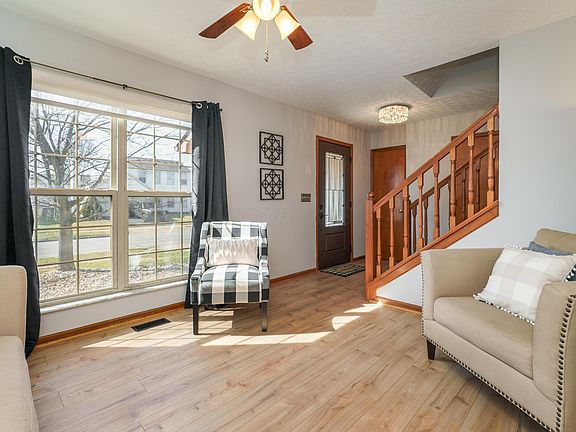 3rd image of 2772 Quailview Ln