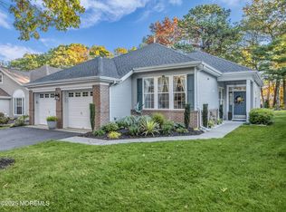 15 Summerwinds Dr, Lakewood, NJ 08701