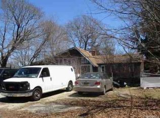 59 Broadway, Shirley, NY 11967