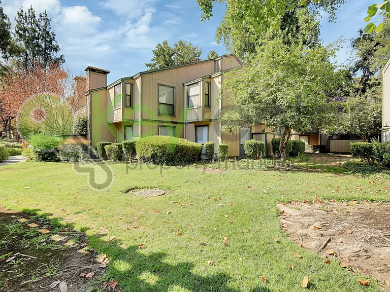 600 Del Verde Cir #7 — Photo 26