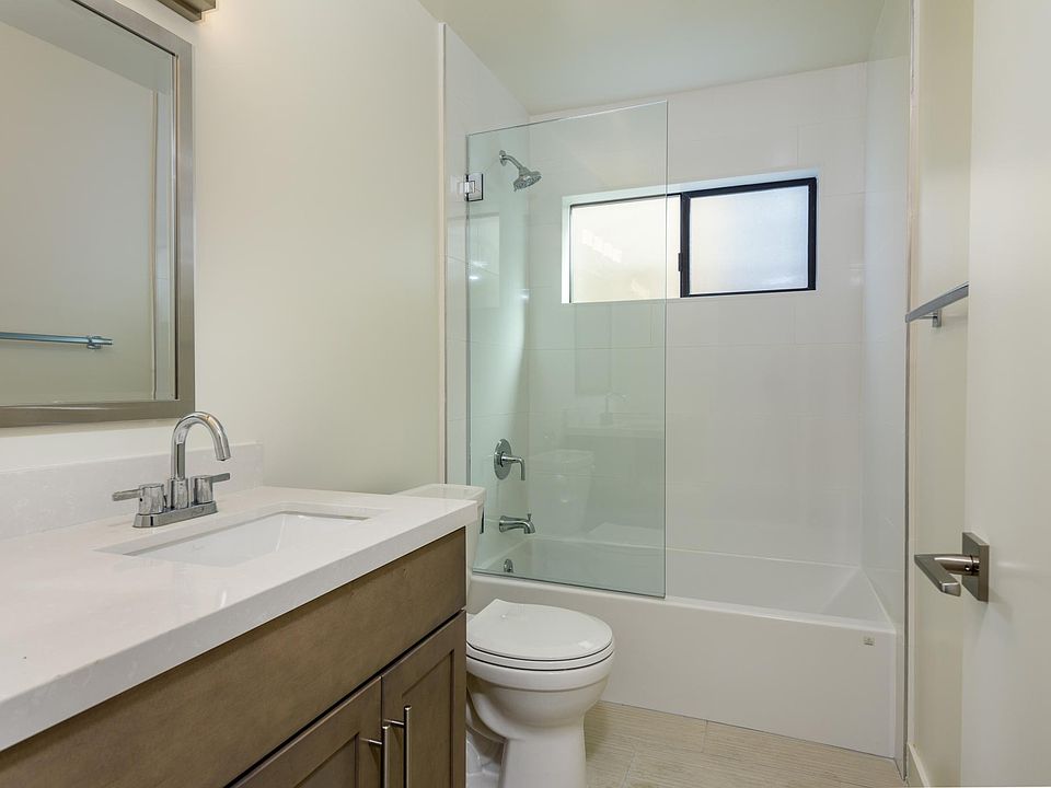1st image of 641 Grand Ave APT 1