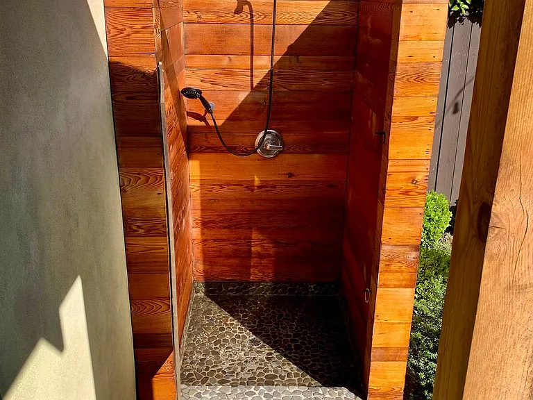 Outdoor shower - my favorite