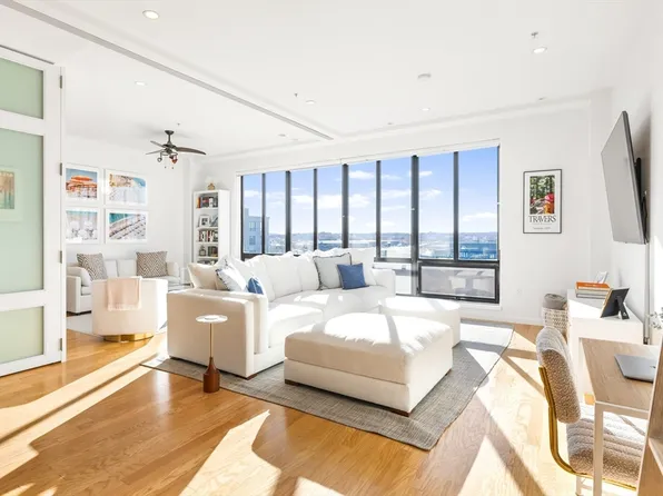 36 A St Unit 5C, South Boston, MA 02127