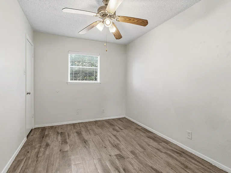 4813 Fred May St — Photo 21