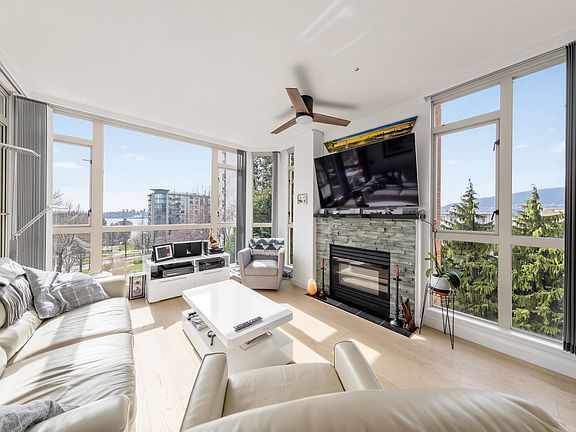 5th image of 160 W Keith Rd #304