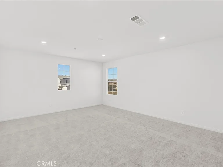 1758 Ace St — Photo 5