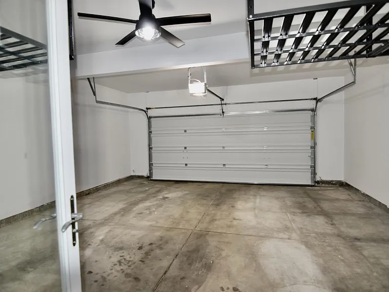 164 Broadmoore Blvd — Photo 28