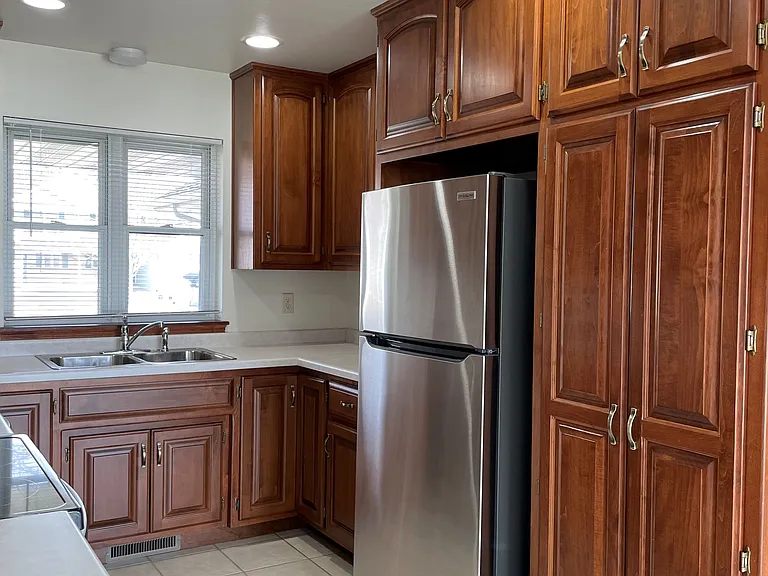 2032 River Point Ct — Photo 9