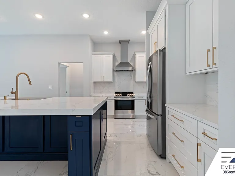 4 Karl Ct — Photo 12