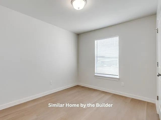 1616 Highland Loop — Photo 5