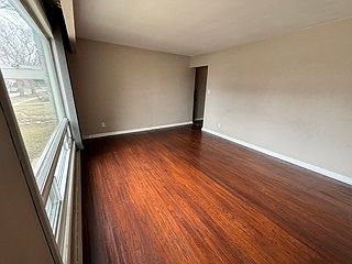 4th image of 154 Horace St #2