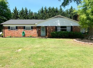 2775 Goble Rd, Hiddenite, NC 28636
