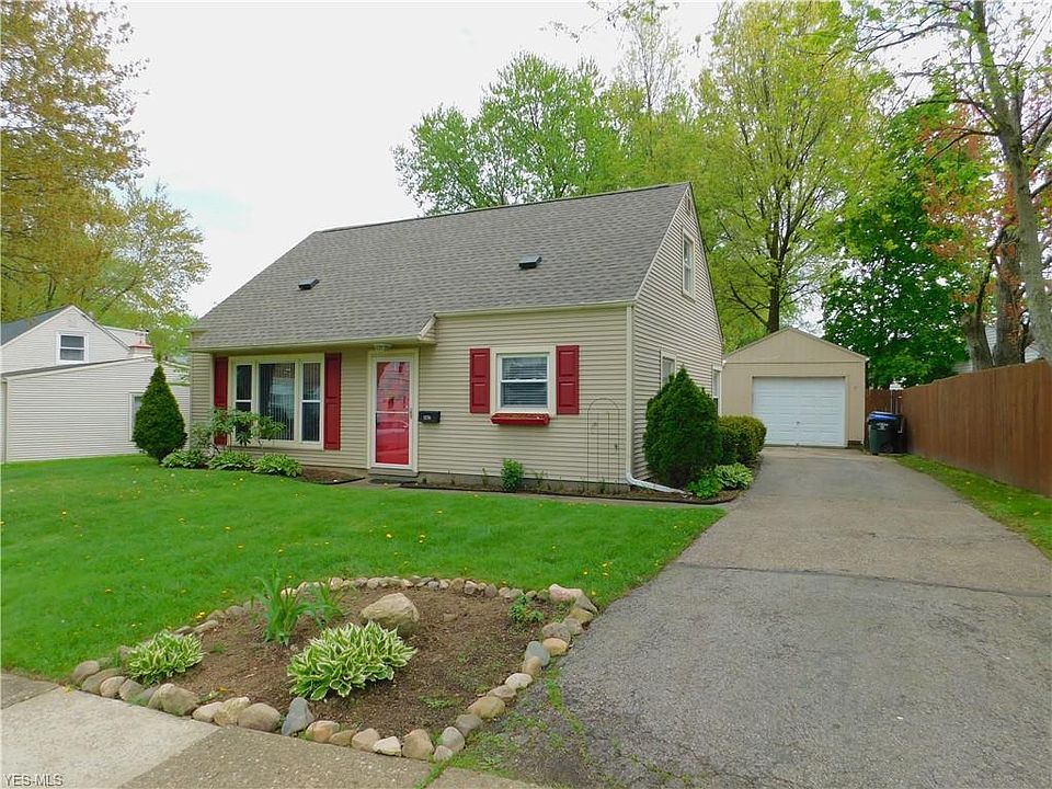 1st image of 1176 Curtis Ave