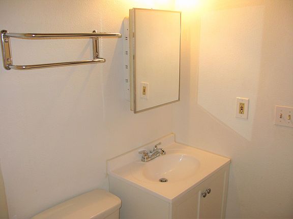 4th image of 2985 College Ave #10