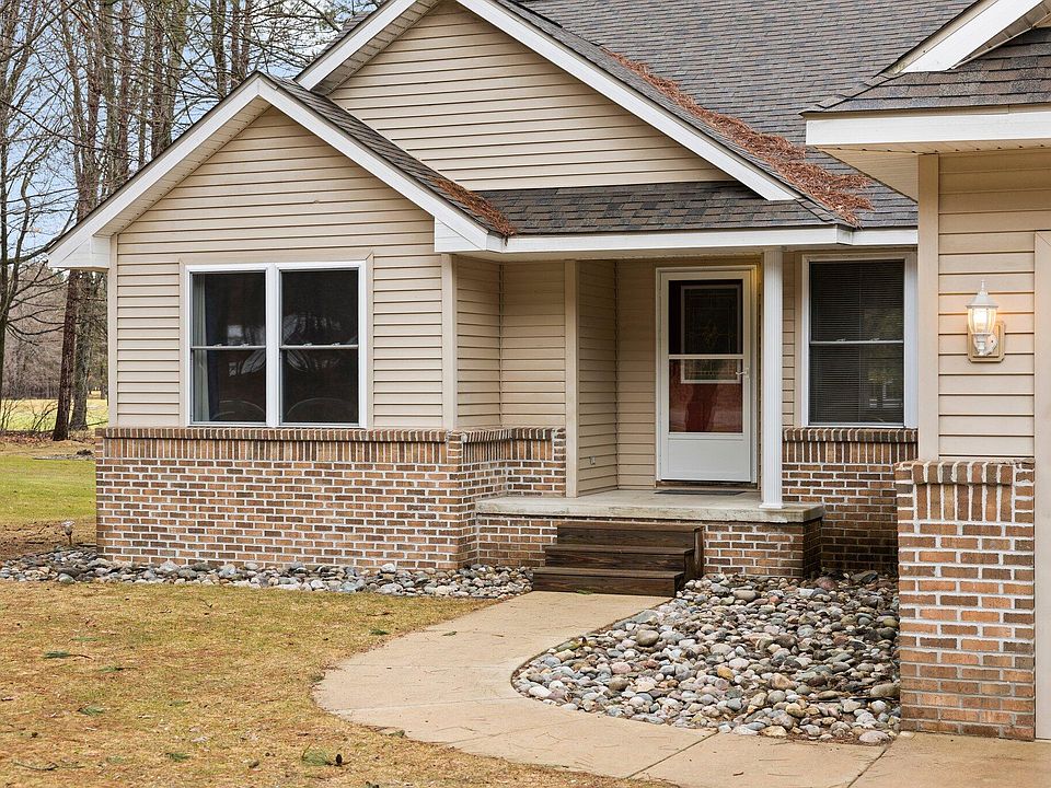 1940 Michaywe Dr, Gaylord, MI 49735 Zillow
