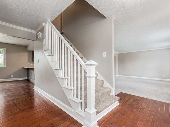 4th image of 8637 Finlarig Dr
