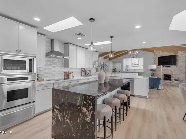 9501 N 52ND Street, Paradise Valley, AZ 85253