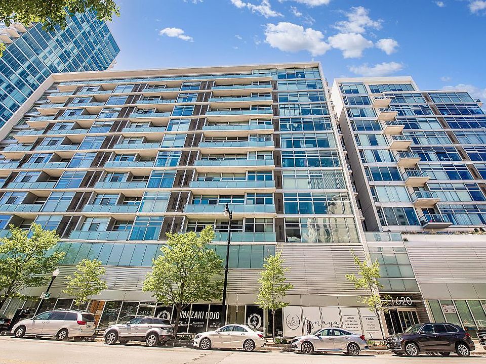 1st image of 1620 S Michigan Ave Unit 521