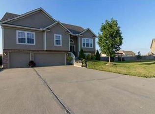 613 N Rockwell Ct, Independence, MO 64056