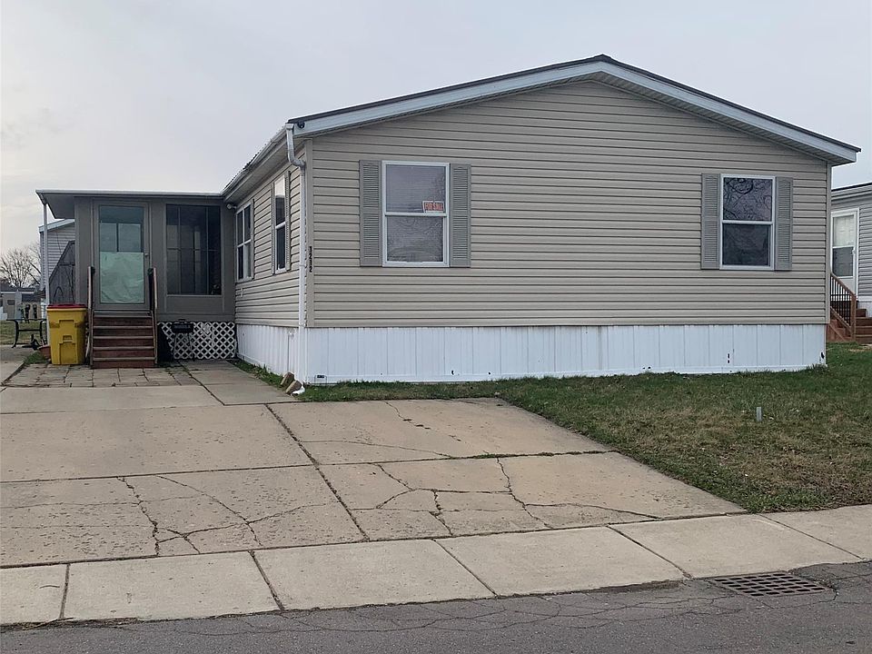 1st image of 1212 Briarwood Dr