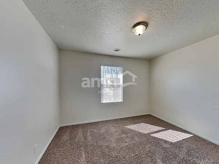 895 E Folgado Ct — Photo 26