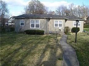 2nd image of 7215 Olive St