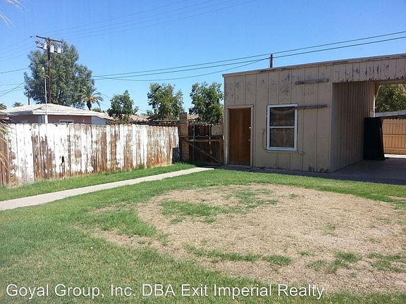5th image of 1247 S Imperial Ave