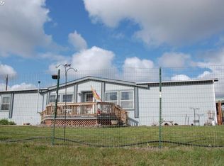 1175 Adams St, Fossil, OR 97830