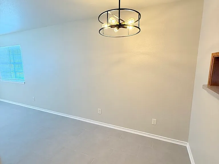 637 Copenhavr St — Photo 5