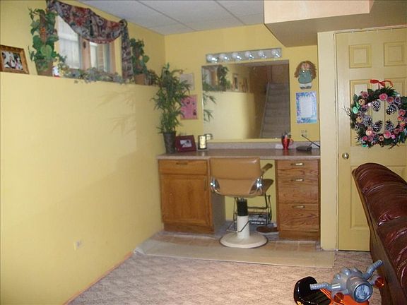 5th image of 5852 S Nordica Ave