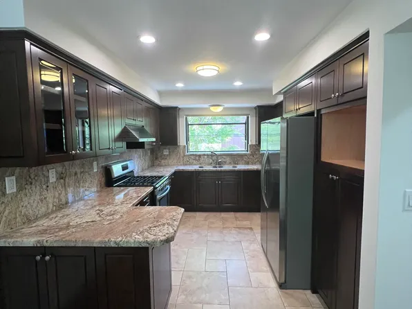 21900 Marylee St Unit 292, Woodland Hills, CA 91367