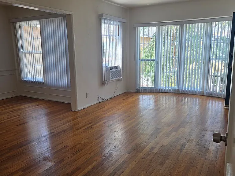1914 N Verdugo Rd — Photo 1