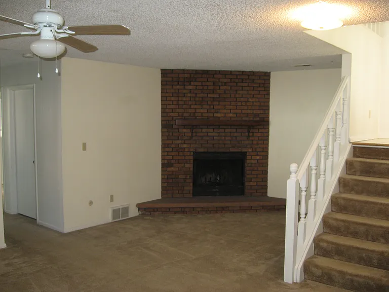 670 Voiles Pl — Photo 8