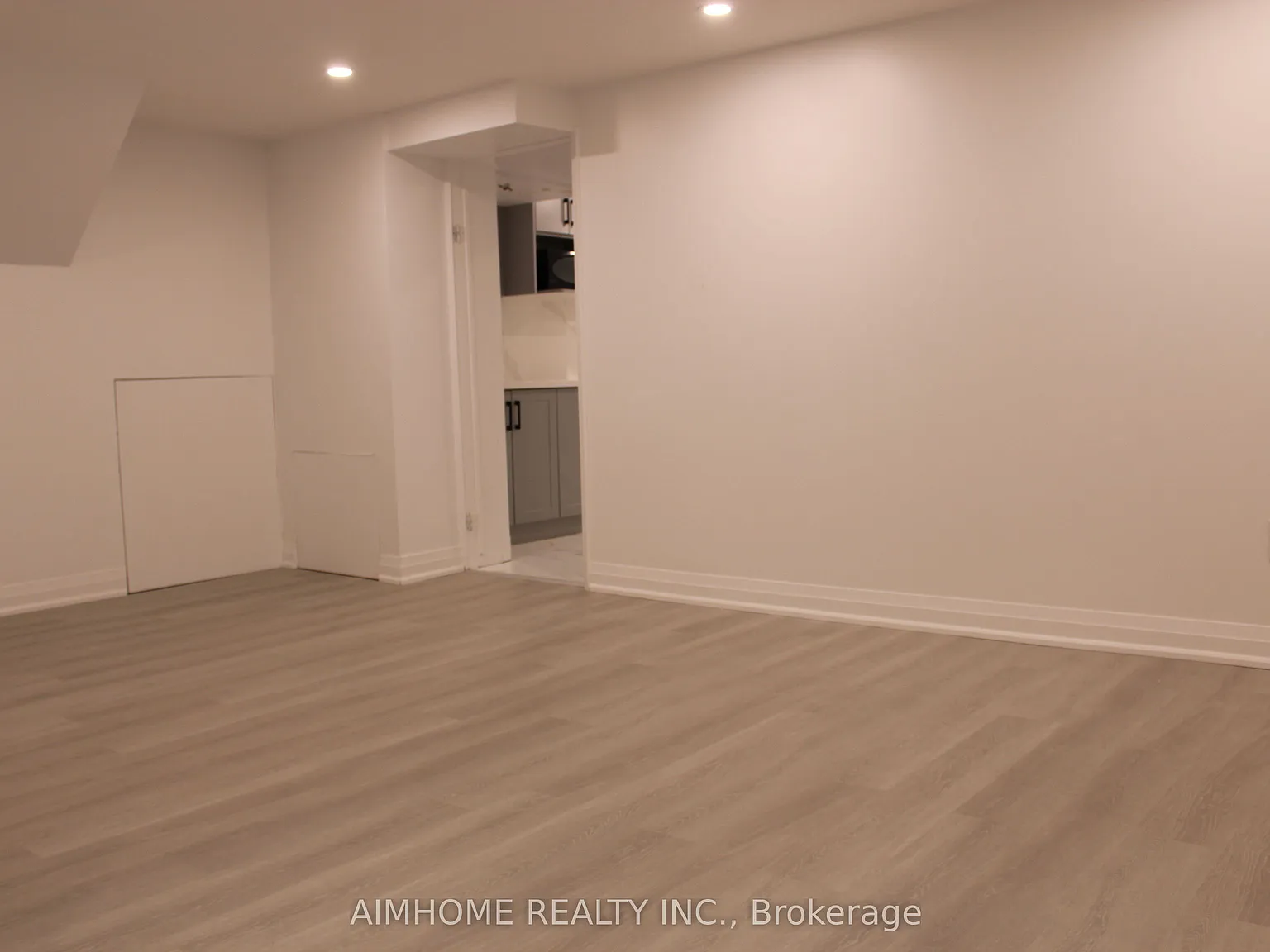 2 bed, $1,700 — Photo 4