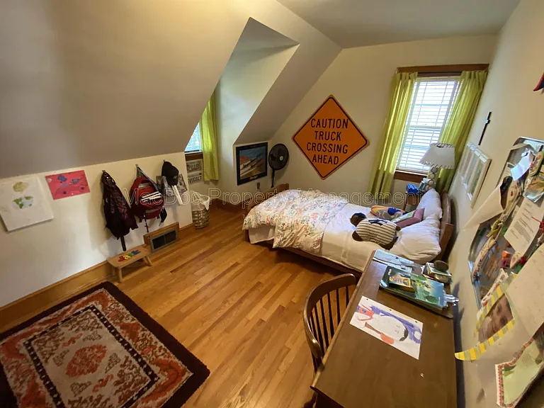 916 Sylvania Ave — Photo 28