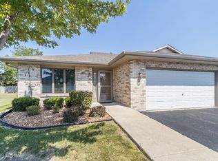 2425 Par Four Ct, Joliet, IL 60436
